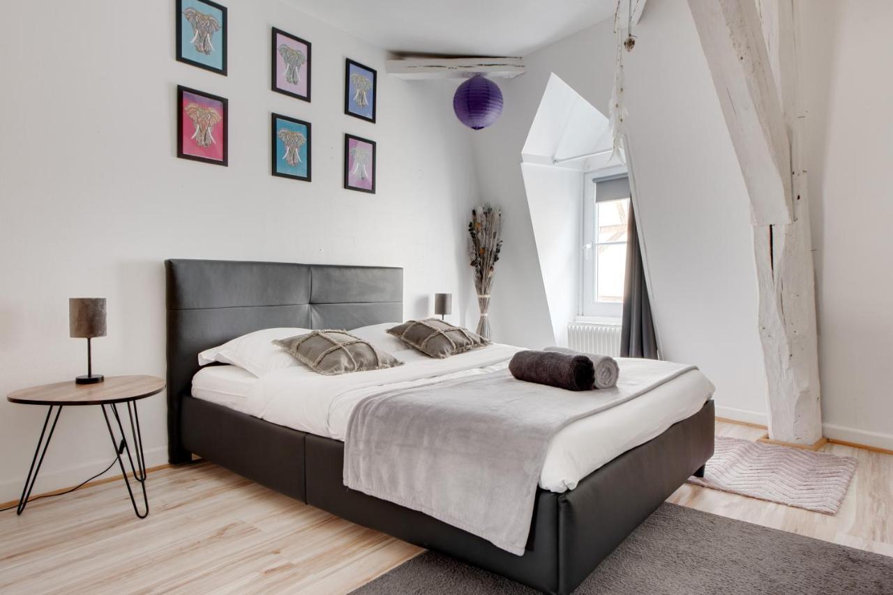 Ferienwohnung Le Grand Mirebeau Bourges Exterior foto